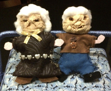 shriveled apple head dolls
